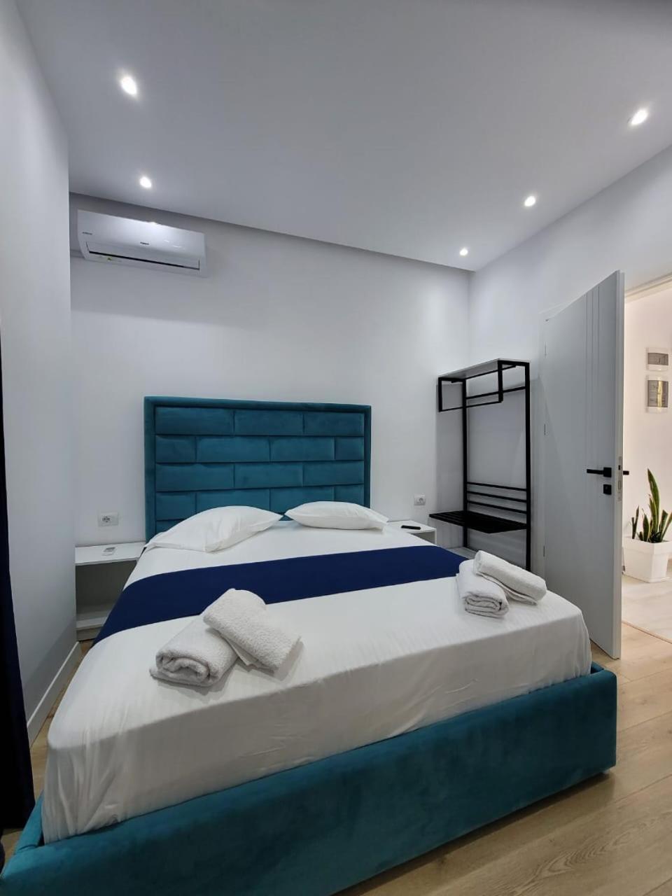 Luxury Room'S By Lika Sarandë 외부 사진