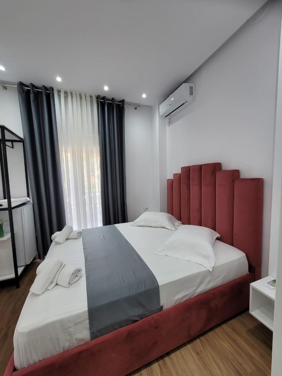Luxury Room'S By Lika Sarandë 외부 사진