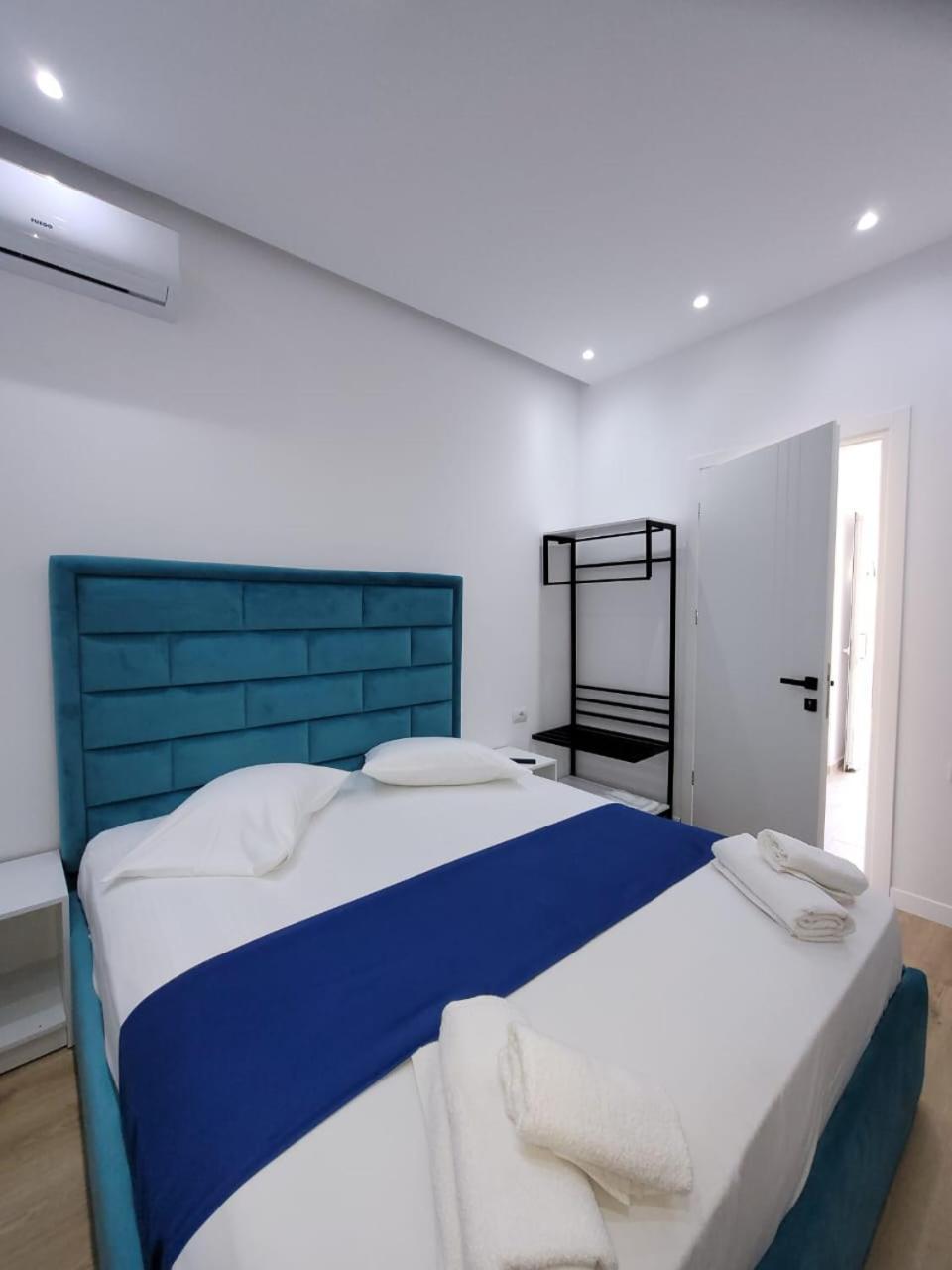 Luxury Room'S By Lika Sarandë 외부 사진